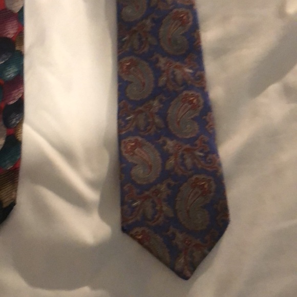 Ties Ties Ties. 8x silk ties to choose from. - Picture 2 of 13